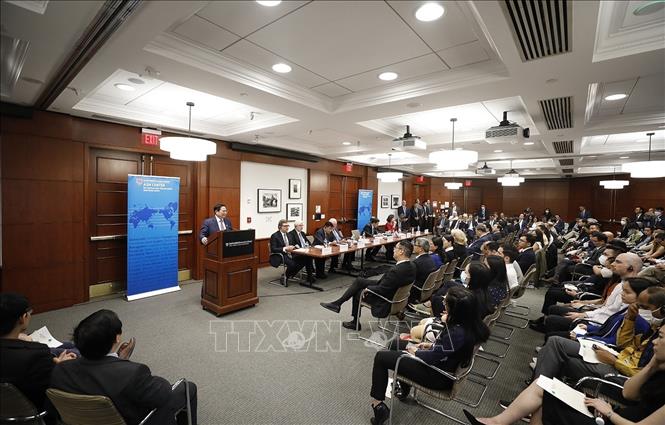 Thủ tướng Phạm Minh Chính phát biểu tại Toạ đàm chính sách với các Giáo sư Đại học Harvard. Ảnh: Dương Giang-TTXVN