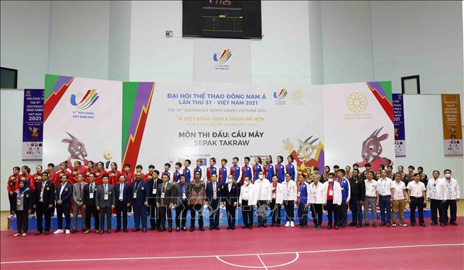 In the women's team Regu event, the gold medal also belonged to Thailand, Vietnam was the silver, and the bronze to Malaysia. VNA Photo: Trần Việt