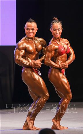 In the mixed doubles, Tran Hoang Duy Thuan and Bui Thi Thoa gain the top place. VNA Photo: Khánh Hoà