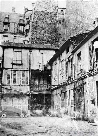 Nhà số 9 ngõ Côngpoanh, quận 17, Paris (Pháp), nơi Nguyễn Ái Quốc đã ở từ 1921 đến 1923. Ảnh: TTXVN
