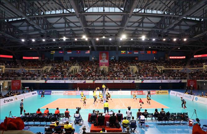 The game takes place at the Dai Yen Gymnasium in Ha Long city, the northern province of Quang Ninh. VNA Photo