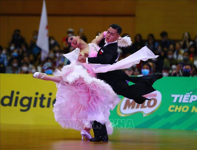 Vu Hoang Anh Minh and Nguyen Truong Xuan of Vietnam at competition on May 16. VNA Photo: An Thành Đạt