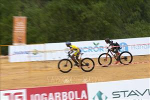 SEA Games 31: Đội tuyển Xe đạp địa hình Việt Nam giành HCB nội dung Băng đồng tiếp sức nam nữ