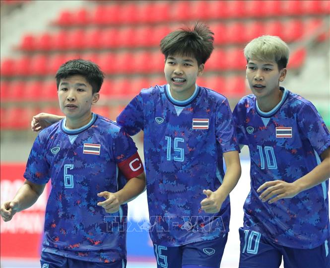 Paerploy Huajaipetch (15) scores two goals for Thailand. VNA Photo: Thanh Tùng