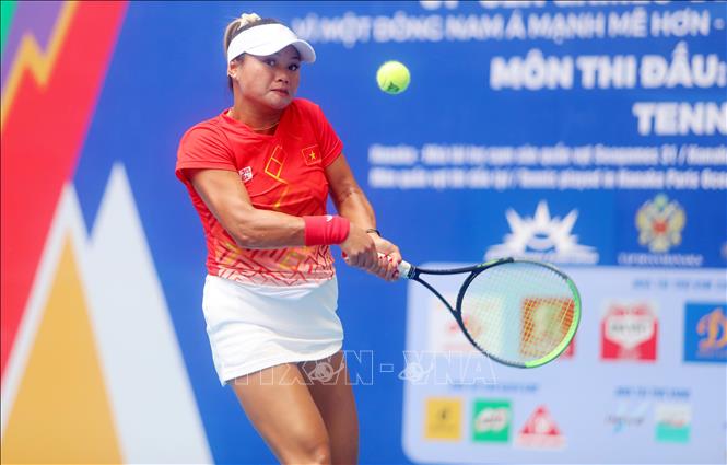 Tay vợt Chanelle Vân Nguyễn (Việt Nam) thắng 2-0 ở nội dung đơn nữ. Ảnh: Thế Duyệt – TTXVN