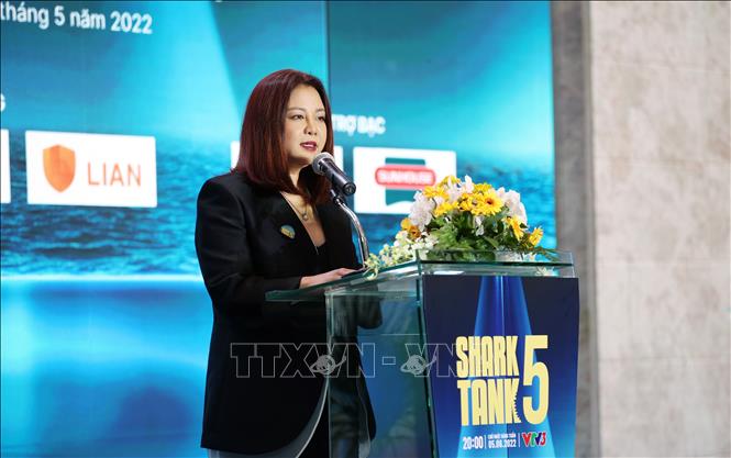 Trong ảnh: Đai diện Ban tổ chức công bố thông tin Chương trình Shark Tank – Thương vụ bạc tỷ mùa 5. Ảnh: TTXVN phát