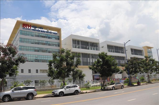 Trong ảnh: Mặt tiền Bệnh viện Truyền máu - Huyết học Thành phố Hồ Chí Minh cơ sở 2. Ảnh: Đinh Hằng - TTXVN
