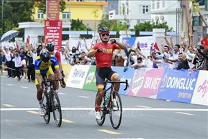 SEA Games 31: Chàng trai dân tộc Thái giành tấm HCV xe đạp đường trường tính giờ nam