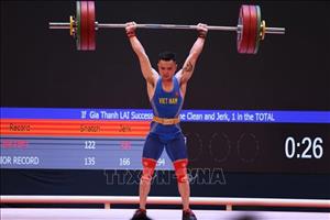SEA Games 31: VĐV Lại Gia Thành giành HCV môn Cử tạ hạng 55 kg nam, phá sâu kỷ lục SEA Games 