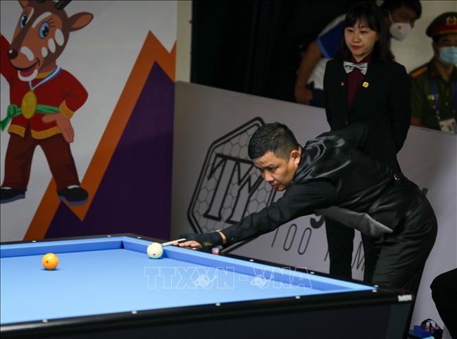 VĐV Nguyễn Đức Anh Chiến (Việt Nam) thi đấu nội dung Carom 3 Cushions. Ảnh: Khánh Hoà - TTXVN