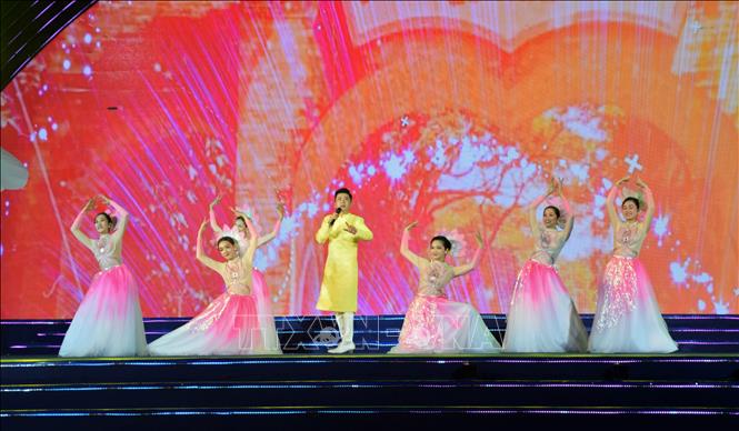 Trong ảnh: Một tiết mục trong Chương trình nghệ thuật tại lễ khai mạc. Ảnh: Nhựt An - TTXVN