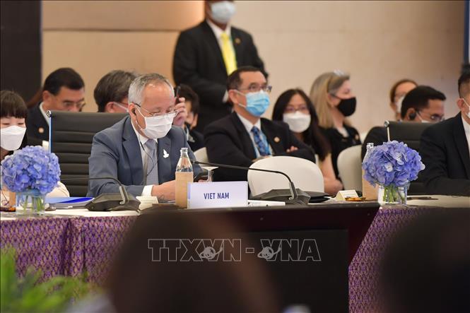 Trong ảnh: Đoàn Việt Nam tham dự Hội nghị do Thứ trưởng Bộ Công thương Trần Quốc Khánh dẫn đầu. Ảnh: Hữu Kiên – PV TTXVN tại Thái Lan.