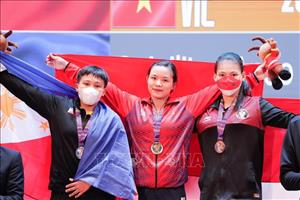 SEA Games 31: Nữ VĐV Phạm Thị Hồng Thanh giành HCV hạng cân 64kg, phá 3 kỷ lục SEA Games
