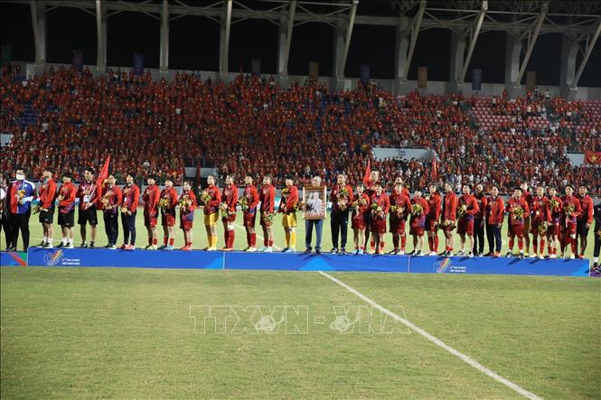 Đội tuyển bóng đá nữ Việt Nam giành HCV môn Bóng đá nữ tại SEA Games 31. Ảnh: Hoàng Linh - TTXVN