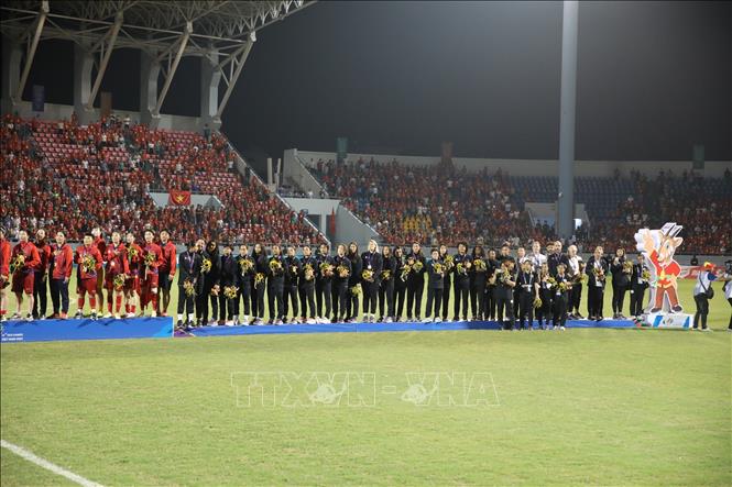 Đội tuyển bóng đá nữ Phillipines giành HCĐ tại SEA Games 31. Ảnh: Hoàng Linh - TTXVN