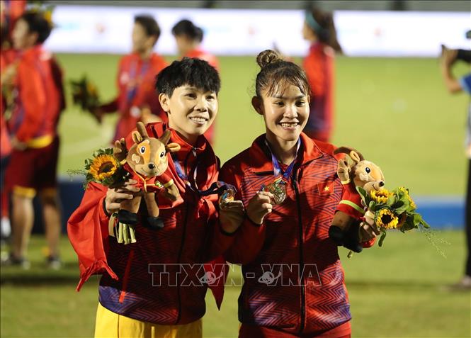 Những 