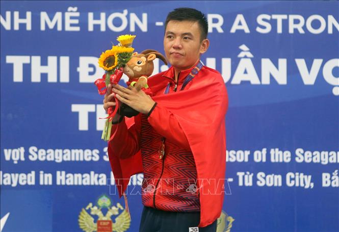 Ly Hoang Nam pockets gold in men’s tennis singles. VNA Photo: Thế Duyệt