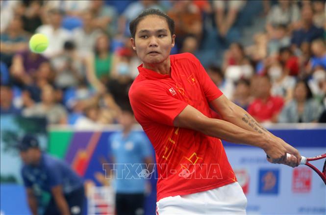 Trinh Linh Giang in men’s tennis singles final. VNA Photo: Thế Duyệt