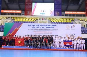 SEA Games 31: Defeating host Vietnam, Indonesia grasp gold in men’s indoor volleyball