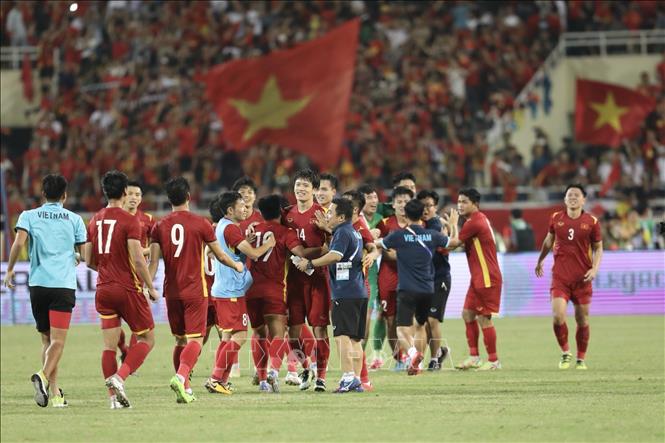 Các cầu thủ U23 Việt Nam ăn mừng chiến thắng sau trận đấu. Ảnh: Minh Quyết - TTXVN