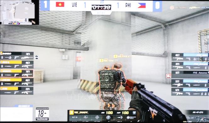 The final of the esports’ Crossfire. VNA Photo: Minh Đông