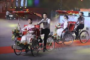Art performance “Coming together to shine” makes farewell to SEA Games 31