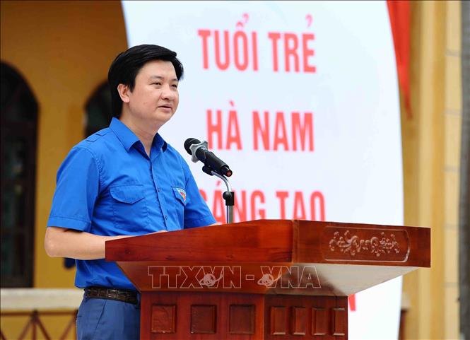 Trong ảnh: Bí thư Tỉnh đoàn Hà Nam Trần Ngọc Nam phát biểu tại buổi lễ. Ảnh: Minh Đức – TTXVN