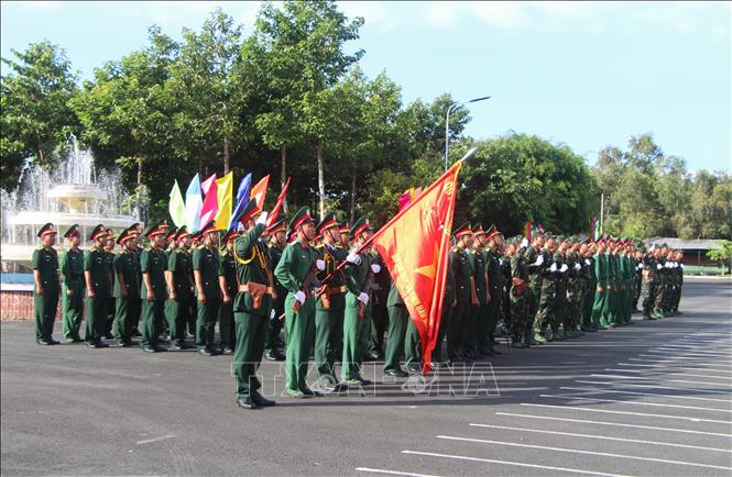 Trong ảnh: Các khối sĩ quan, chiến sĩ tham dự lễ tuyên thệ. Ảnh: Hồng Thái - TTXVN