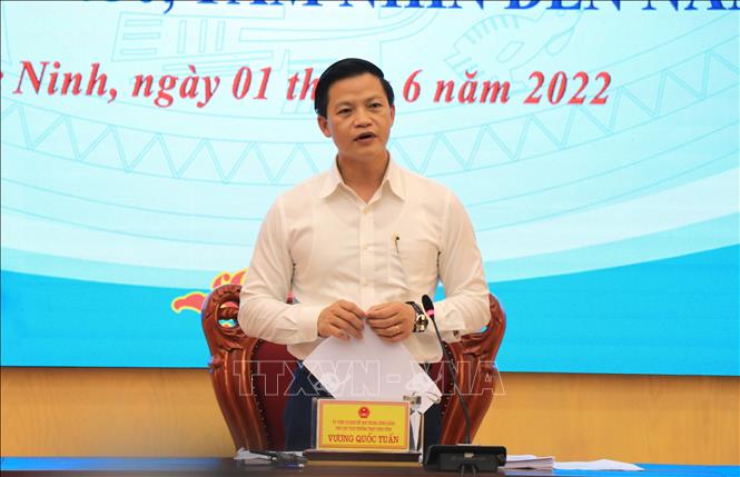 Trong ảnh: Phó Chủ tịch thường trực UBND tỉnh Bắc Ninh Vương Quốc Tuấn phát biểu tại Hội nghị. Ảnh: Đinh Văn Nhiều - TTXVN