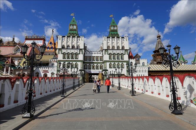 Trong ảnh: Kiến trúc uy nghi của cổng chính dẫn vào Điện Kremlin Izmailovo. Ảnh: Trần Hiếu - PV TTXVN tại Nga