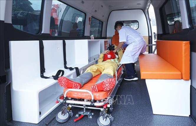Trong ảnh: Các lực lượng tham gia “Thực tập phương án cứu nạn, cứu hộ cấp tỉnh” của Lạng Sơn tại Khách sạn Mường Thanh Luxury Lạng Sơn, địa chỉ số 68, đường Ngô Quyền, phường Vĩnh Trại, thành phố Lạng Sơn. Ảnh: Anh Tuấn - TTXVN