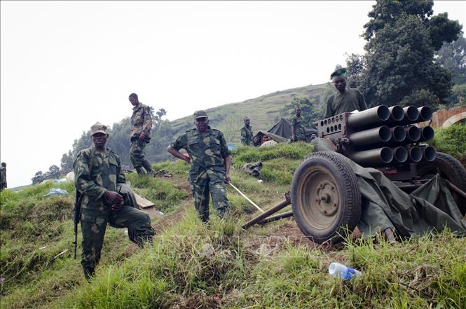 Trong ảnh (tư liệu): Các tay súng M23 gác tại Bunagana, CHDC Congo. Ảnh: AFP/ TTXVN