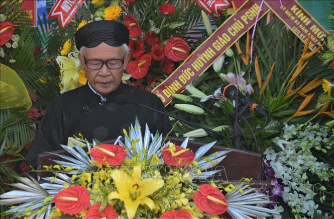 Nguyen Tan Dat, head of the central executive committee, speaks at the ceremony to mark the 83rd founding anniversary of Hoa Hao Buddhism. VNA Photo: Công Mạo