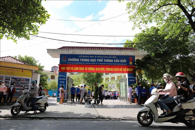 Điểm thi Trường THPT Cầu Giấy được bố trí 28 phòng thi chính thức và 2 phòng thi dự phòng. Ảnh: Thanh Tùng - TTXVN