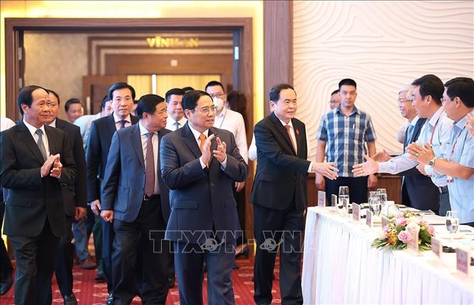Prime Minister Pham Minh Chinh attends the conference to announce the Master Plan and investment promotion programme for the Mekong Delta in the 2021-2030 period. VNA Photo: Dương Giang