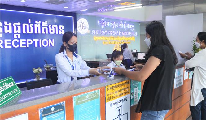 Trong ảnh: Bệnh viện Chợ Rẫy Phnom Pênh là địa chỉ khám chữa bệnh tin cậy của người dân Campuchia. Ảnh: TTXVN phát