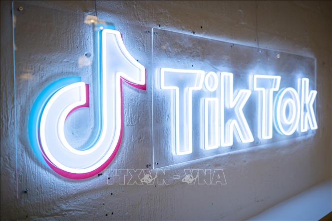 TikTok không chỉ là nơi để trình diễn tài năng và ghi lại những khoảnh khắc đáng nhớ, mà còn được biết đến như một thư viện âm nhạc bao gồm các bản nhạc nền đầy sáng tạo. Nếu bạn muốn khám phá các album nhạc nền trên TikTok, hãy xem hình ảnh liên quan để lấy cảm hứng.