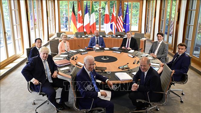 Trong ảnh: Các đại biểu tham dự Hội nghị thượng đỉnh G7 tại lâu đài Elmau thuộc bang Bayern (Đức), ngày 26/6/2022. Ảnh: AFP/TTXVN