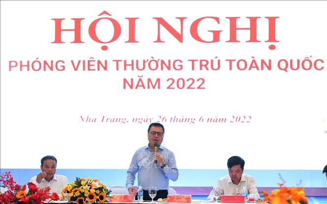 Đồng chí Lê Quốc Minh, Ủy viên Trung ương Đảng, Tổng Biên tập Báo Nhân Dân, Phó Trưởng Ban Tuyên giáo Trung ương, Chủ tịch Hội Nhà báo Việt Nam (giữa) phát biểu tại buổi lễ. Ảnh: Tiên Minh - TTXVN
