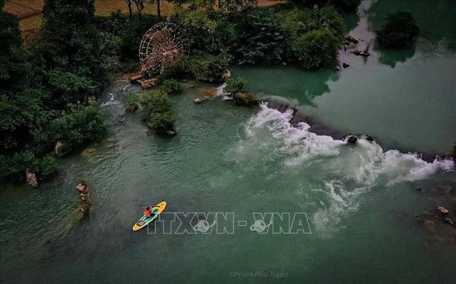Trong ảnh: Sông Quây Sơn, xa Đàm Thủy, huyện Trùng Khánh. Ảnh: TTXVN phát
