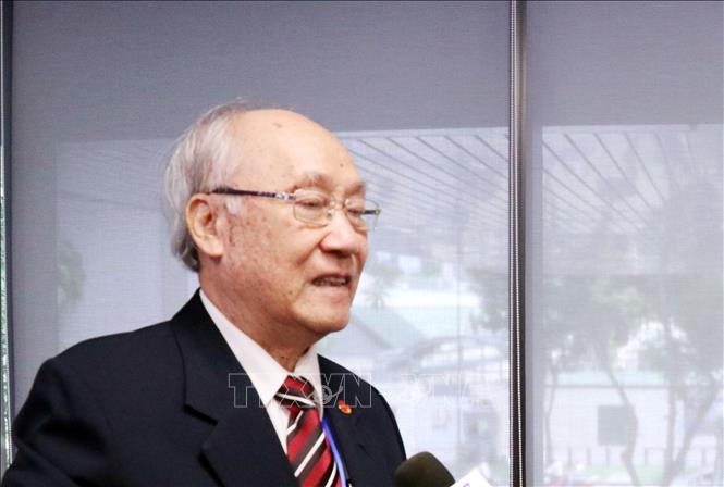 Trong ảnh: Ý kiến của ông Dương Đình Bá, nguyên Chủ tịch Liên hiệp các tổ chức hữu nghị Thành phố Hồ Chí Minh: Đảng đang làm đúng sự mong đợi và ý nguyện của nhân dân. Ảnh: Xuân Khu-TTXVN