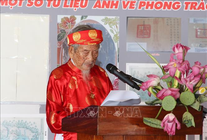 Trong ảnh: Nhà nghiên cứu Nguyễn Đình Tư (102 tuổi) tham luận tại hội thảo. Ảnh: Phan Sáu - TTXVN