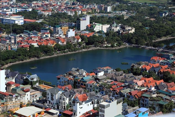 Trong ảnh: Phân khúc căn hộ cao cấp chiếm số lượng lớn các căn hộ mở bán mới. Ảnh: Tuấn Anh - TTXVN