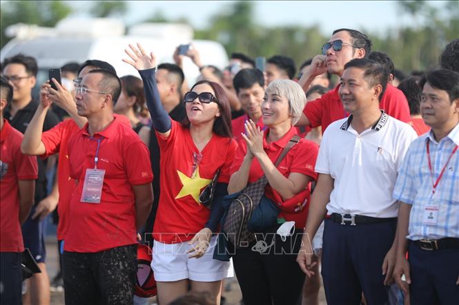 Người dân tham dự Chương trình. Ảnh: Minh Quyết - TTXVN
