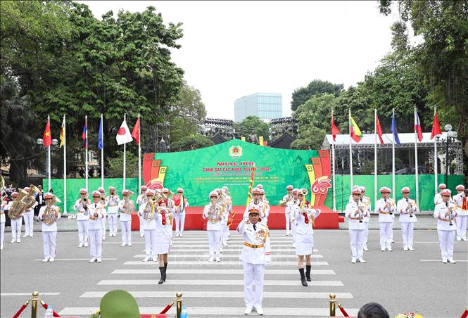 Performance of the ceremonial troupe of the People's Army of Vietnam. VNA Photo: Phạm Kiên 
