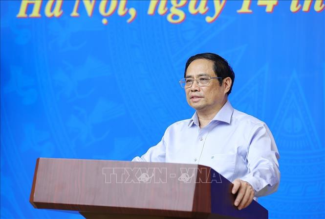Prime Minister Pham Minh Chinh chairs the third meeting of the national steering committee for implementing commitments at the 26th UN Climate Change Conference of the Parties. VNA Photo: Dương Giang