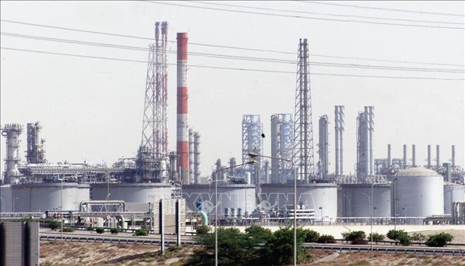 Trong ảnh: Toàn cảnh cơ sở sản xuất dầu ở cảng Jubail, miền Đông Bắc Saudi Arabia. Ảnh: AFP/TTXVN