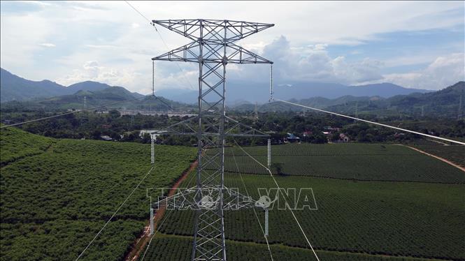 Trên địa bàn huyện Bắc Quang (Hà Giang) còn 1 vị trí cột và 10 khoảng néo chưa thể thi công. Ảnh: Huy Hùng - TTXVN