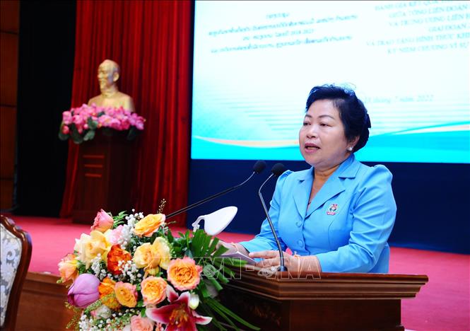 Trong ảnh: Đồng chí Aly Vong Nor Bun Tham - Uỷ viên Trung ương Đảng Nhân dân Cách mạng Lào, Chủ tịch Trung ương Liên hiệp Công đoàn Lào phát biểu. Ảnh: Minh Đức -–TTXVN

