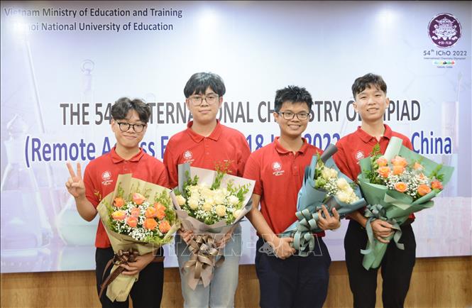 All four members of the Vietnamese team that competed at the International Chemistry Olympiad (IChO) 2022 won gold medals./.